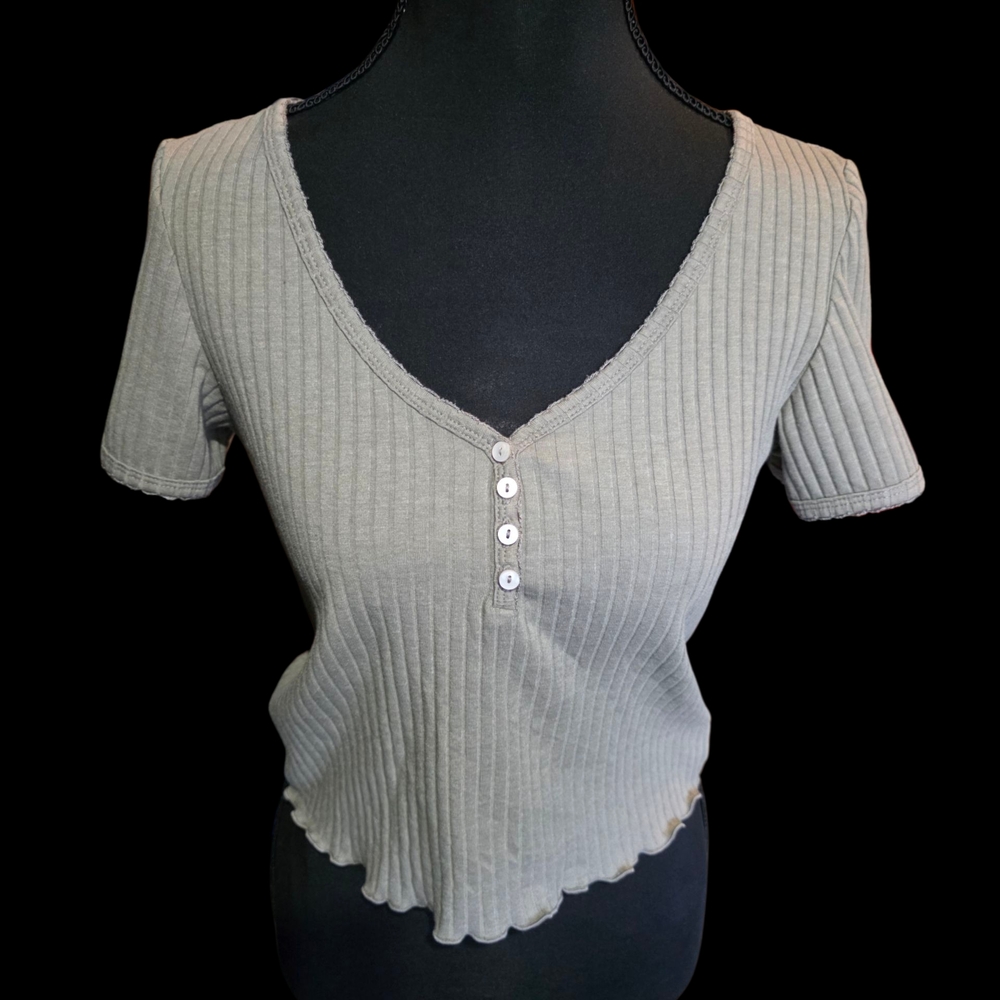 American Eagle Outfitters Ribbed Short Sleeve Top in Gray